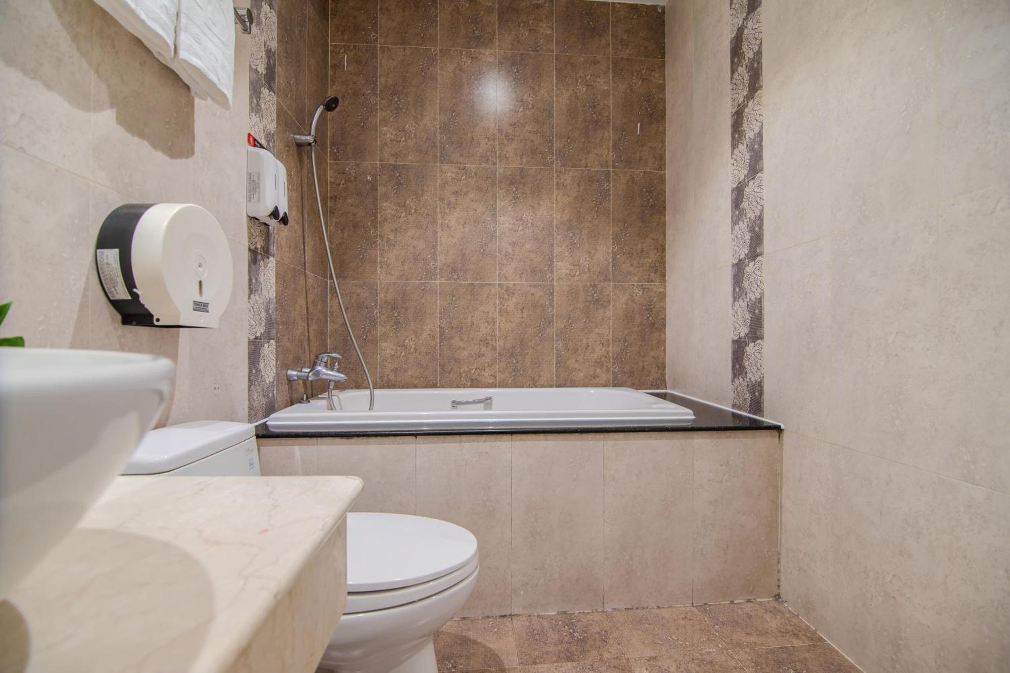 Bin Bin Hotel 6 - Near Secc D7 Bandar Ho Chi Minh Luaran gambar